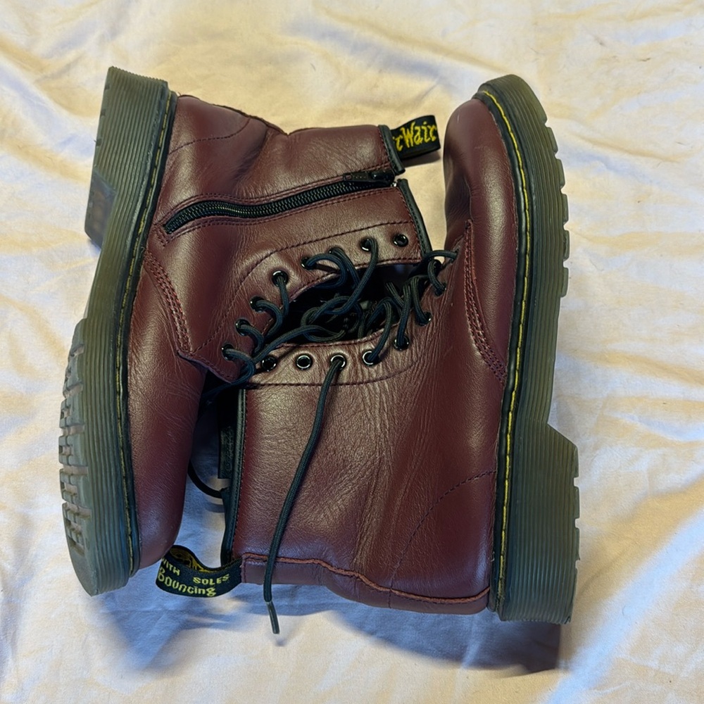 Girl, Doc, Martin, boots combat boots